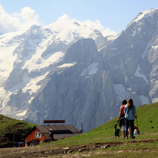 Trekking durch die Dolomiten Trekking durch die Dolomiten